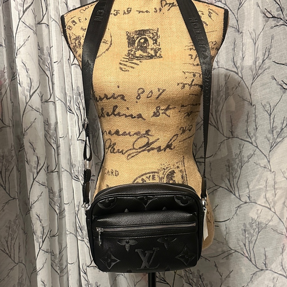 New Fashion Inspired Item (BAG)
#15
